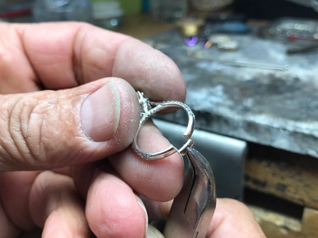 resizing a ring